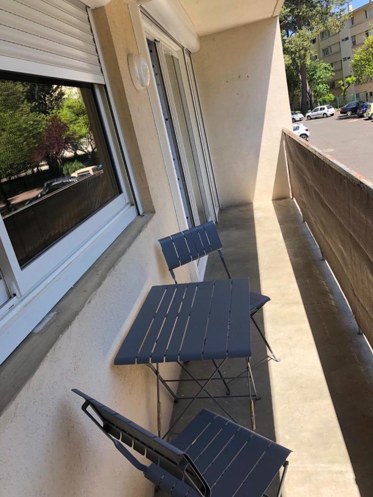 Chambre Avec Salle D'Eau Privee Dans Appartement Partage 200 M Du Tram Montpellier Esterno foto